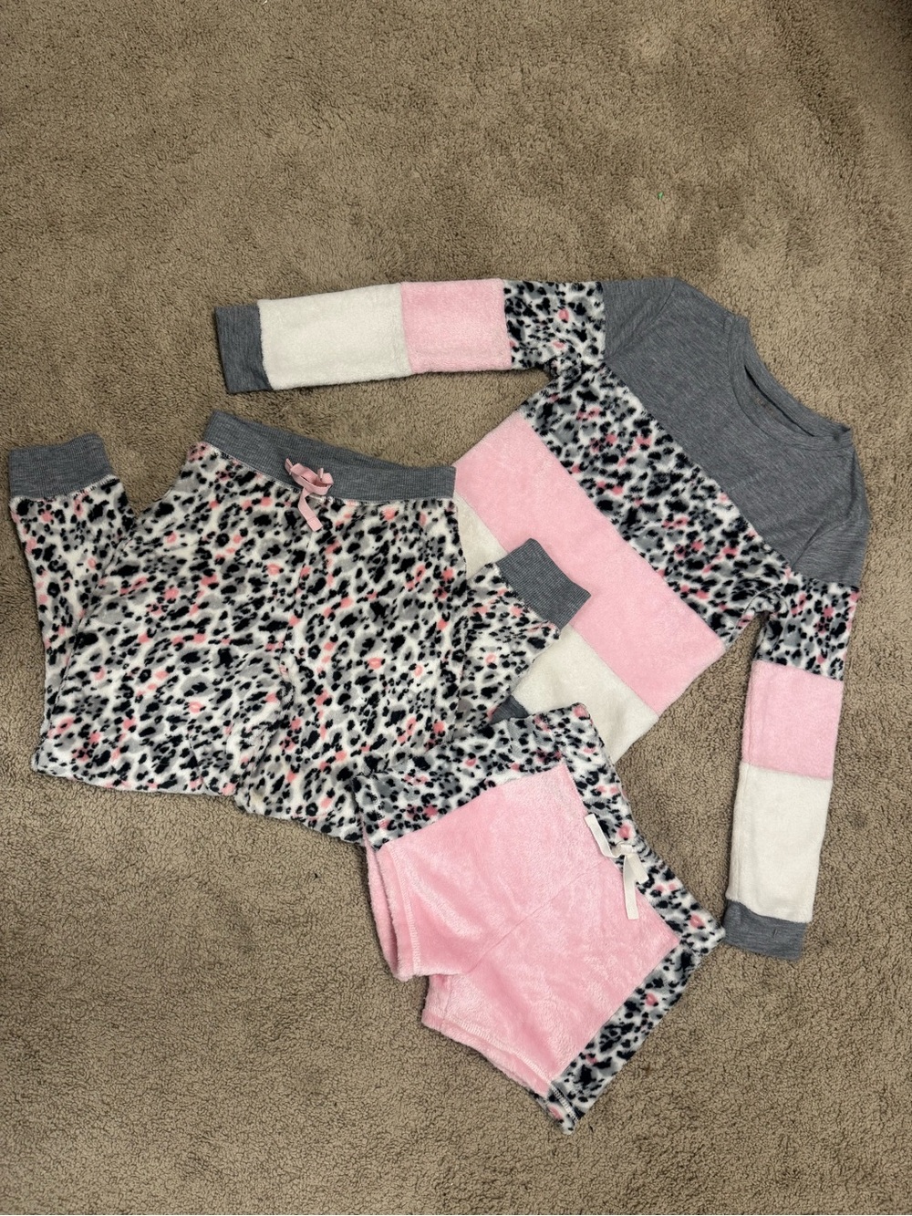 bebe Pink, Gray & White Leopard-Print 3-Piece Pajama Set